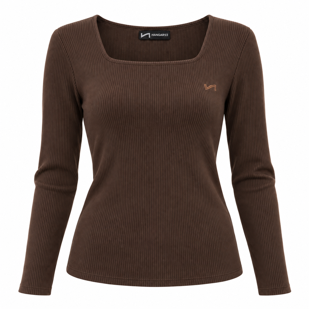 Maglia in costina con scollo quadrato